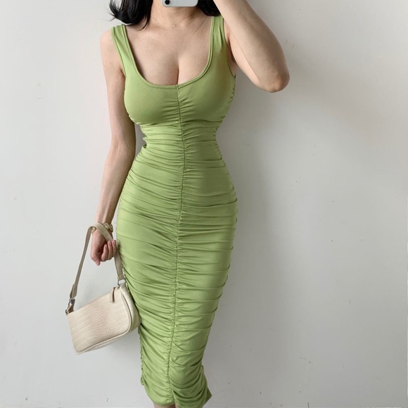 Dresses & Skirts - Green Ruched Bodycon Mini Dress S💚